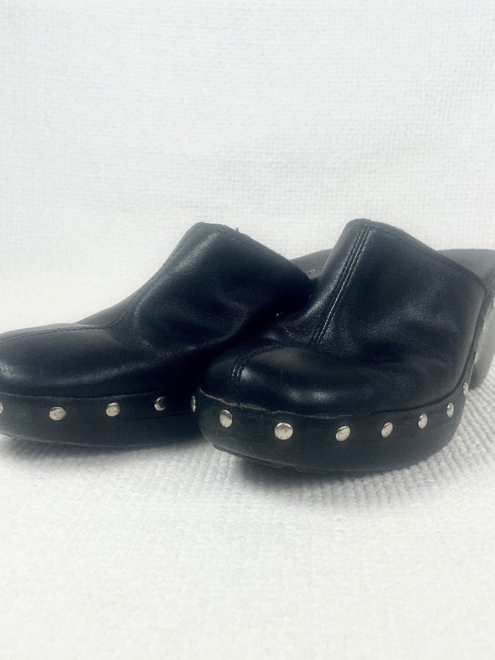 Cherokee VTG Black Leather Studded Platform Clogs, 7.5 Fair Used Condition